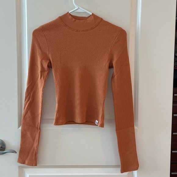 DAYDREAMER Cognac Mock Neck Thermal - Picture 4 of 13